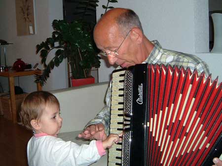 Berit learns how to play the accordion