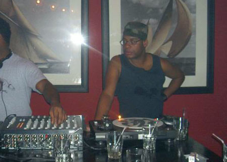 Howard als DJ