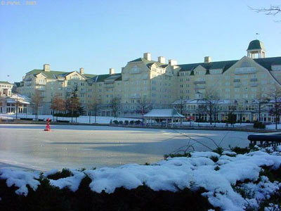 Newport Bay Club
